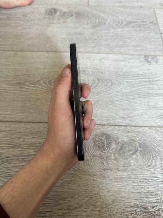 Iphone 15 Pro Max ochilmagan