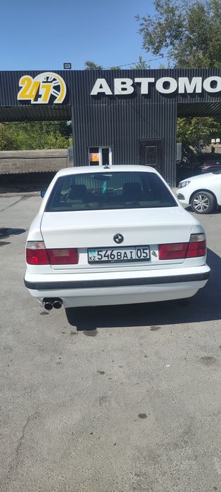 Продам машина БМВ срочно