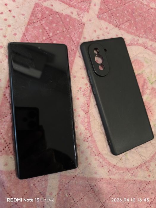 Продавам Huawei Nova 10