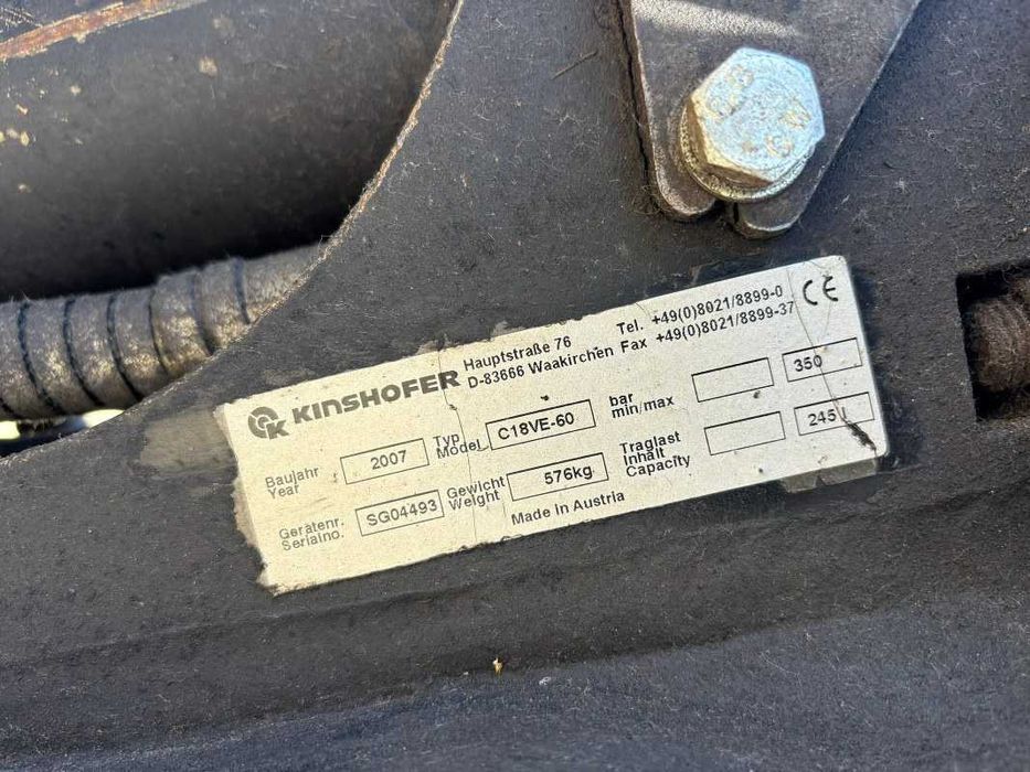 Cupă graifer hidraulică Kinshofer pentru traverse CFR pentru excavator