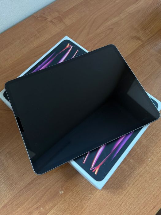 iPad Pro 12.9-inch (6 generation) wi-fi + cellular 256Гб