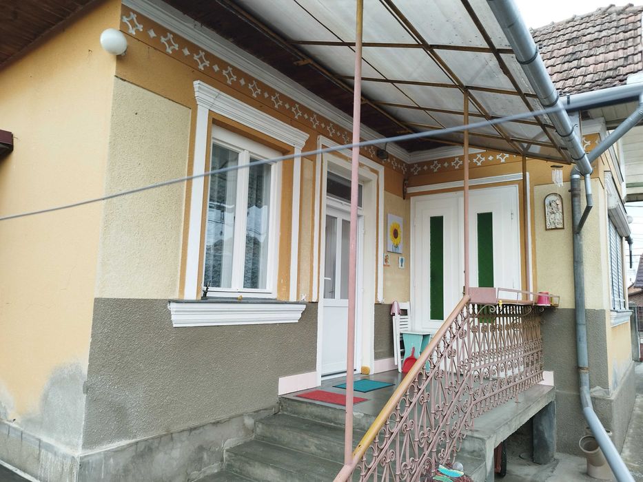 Casa de vanzare,unic proprietar.