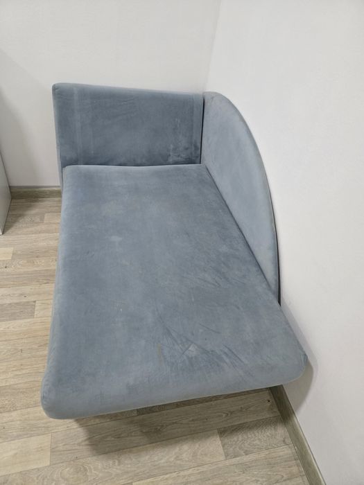 Продам диван компактный