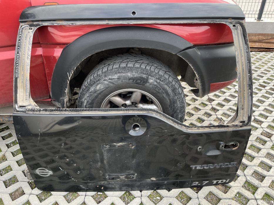 Задна врата за терано