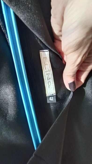 Продам платья размер 42