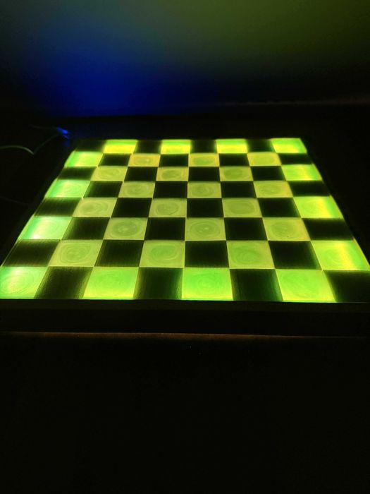 Уникален, ръчно изработен светещ декоративен шах