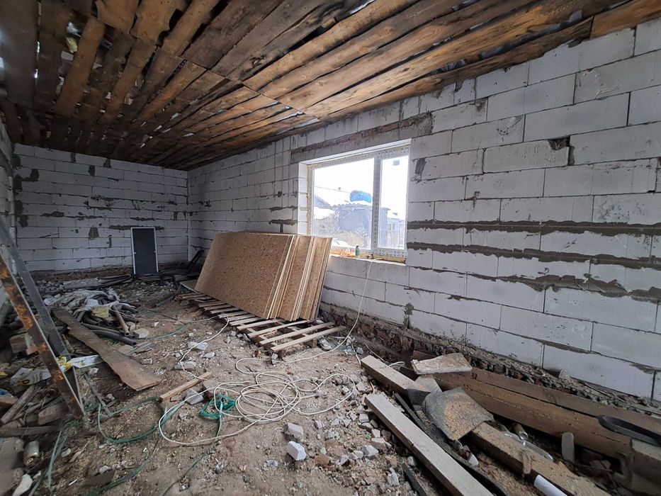 Продам 4х комнатный дом в Центре