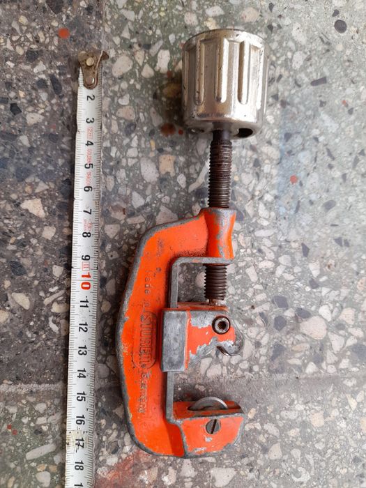 Дърводелски стяги,резач за тръби и лозарски ножици