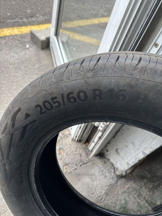 Гуми дачия джогер 205/60/16 континентал