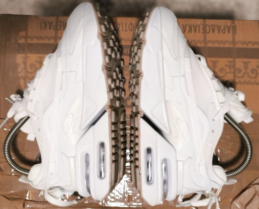 Nike Furioza 37,5н. Нови! Чисто бели