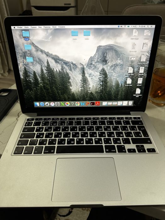 Макбук. Надо заменить динамики.