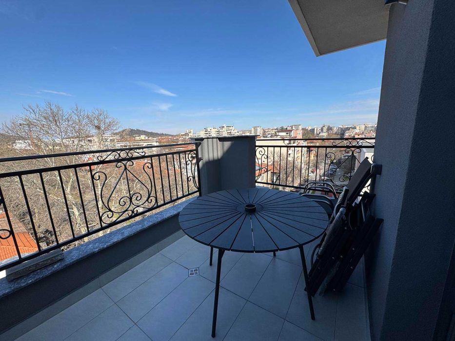 Нов двустаен под наем - Пловдив център