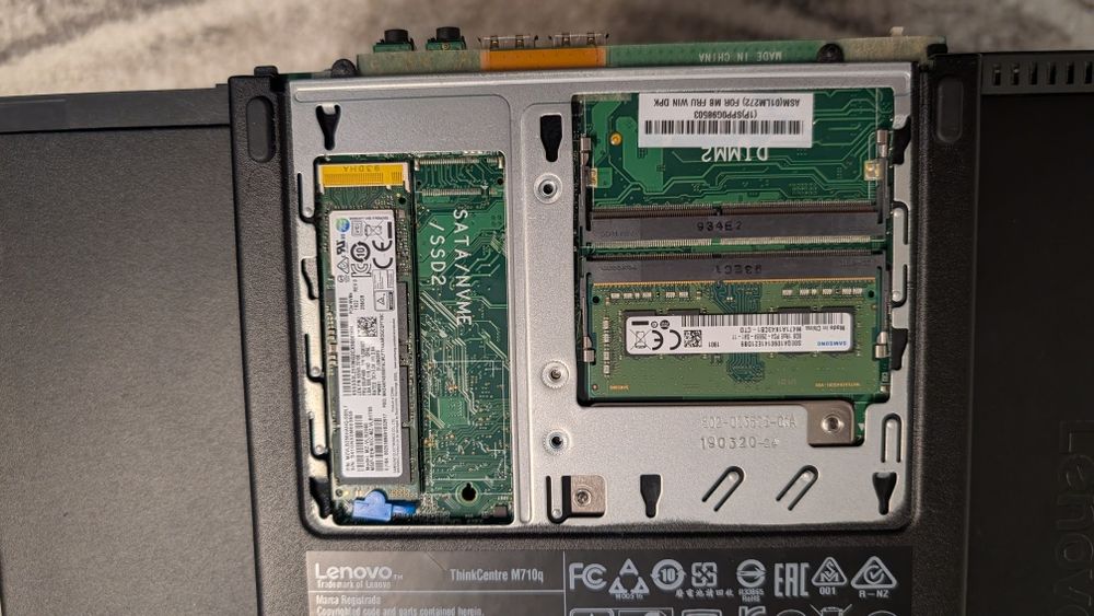 Mini PC Lenovo ThinkCentre M710q Tiny - i5 Gen 7, 8GB RAM, 256GB NVMe