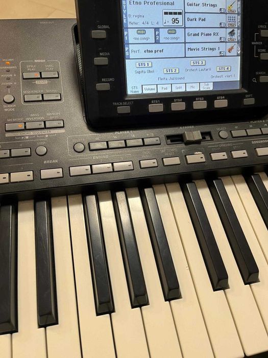 Orga Korg pa3x varianta lunga