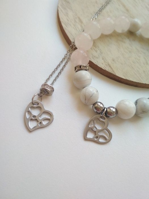 Гривни от естествени и полускъпоценни камъни