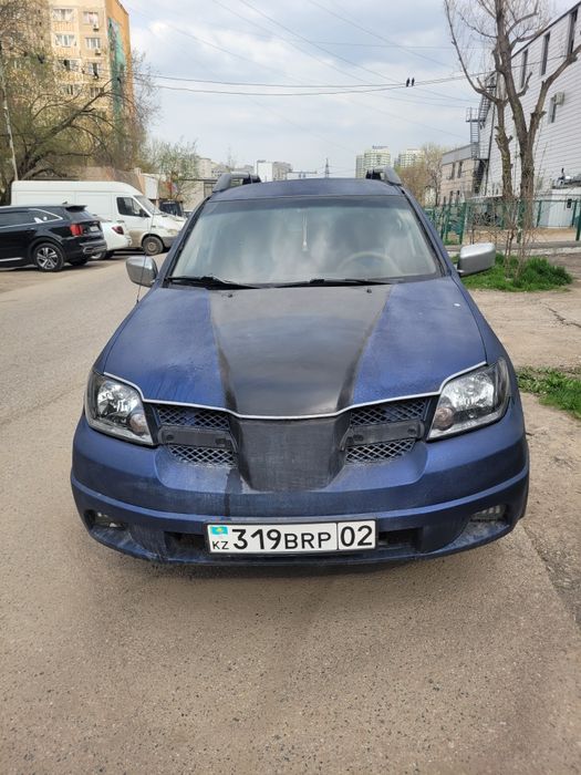 Митсубиши Аутландер 2002год 4 вд 2,4 лит