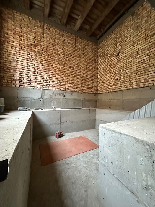 Aziz Tepada yangi uy