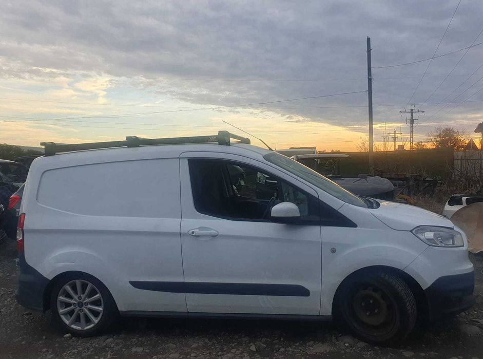 Dezmembrez Ford Transit Courier Trend 1.6TDCI 2015
