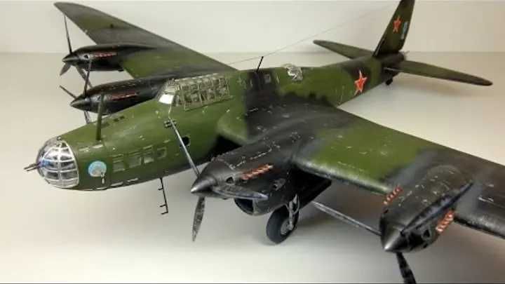 Сборная модель самолета Пе-8 (Звезда 1/72)