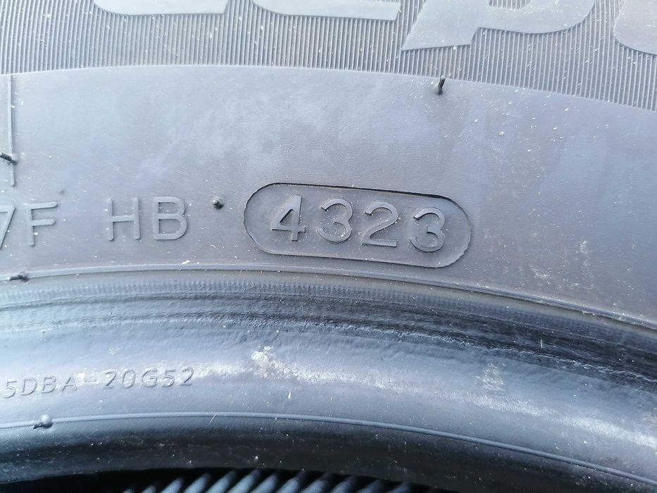 2 бр. Hankook 215/60R 16 DOT 4323