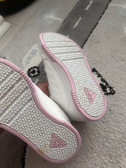 Adidas fete, marimea 32 si pantofi Reserved, m.32