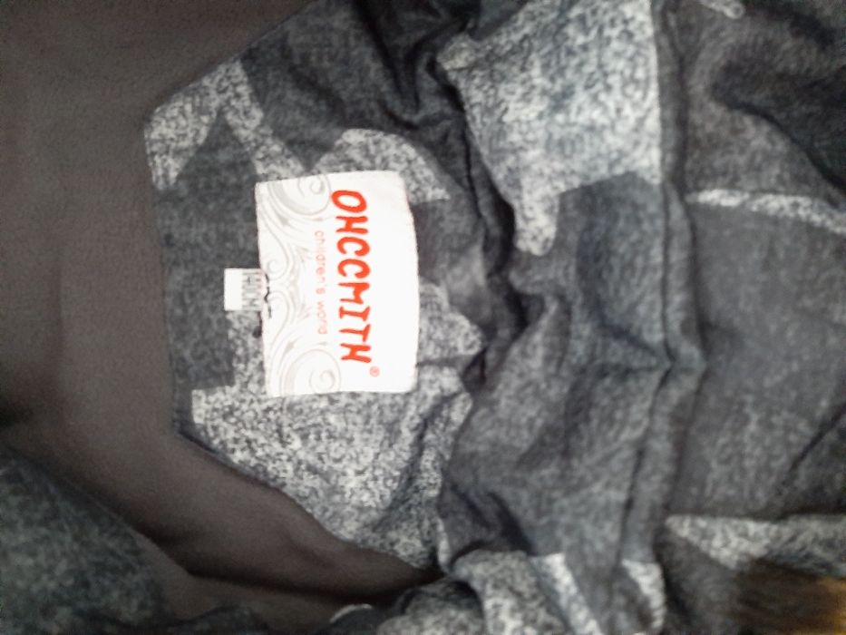 Продам детские вещи .