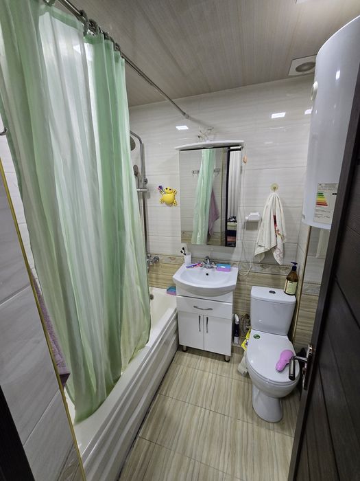 Своя новомосковская 2в3 комн 2 этаж 4х этажка кирпич балкон 2×6 м 52м2