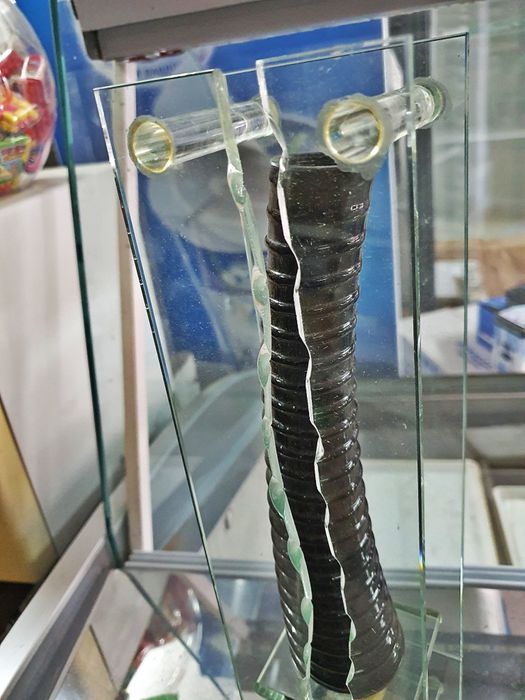 Дизайнерска ваза