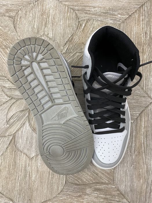 Кросы jordan белые