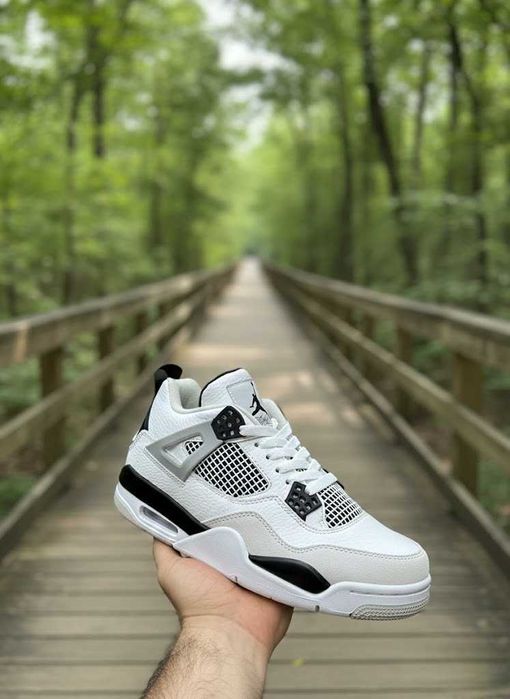 Jordan 4 RETRO Military Black