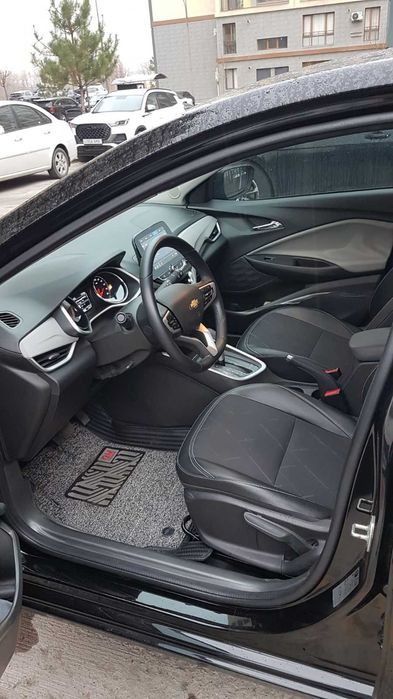 Chevrolet Onix Premier Plus 2024