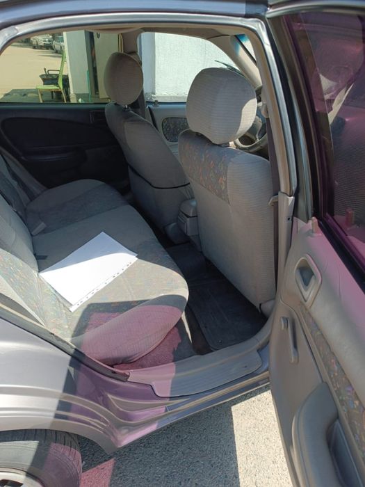 Продаётся Toyota Corolla 1.3L