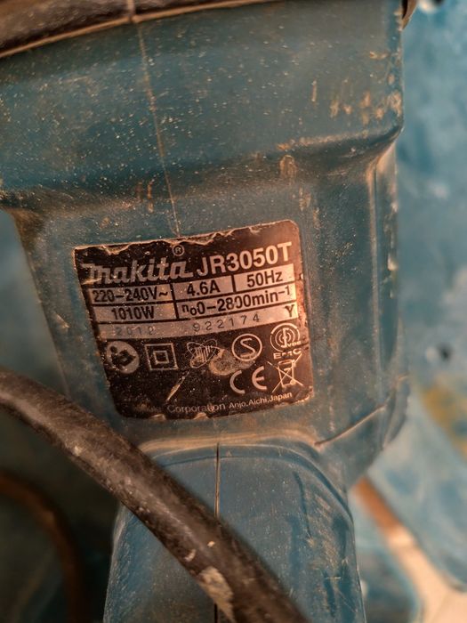 Саблен трион makita