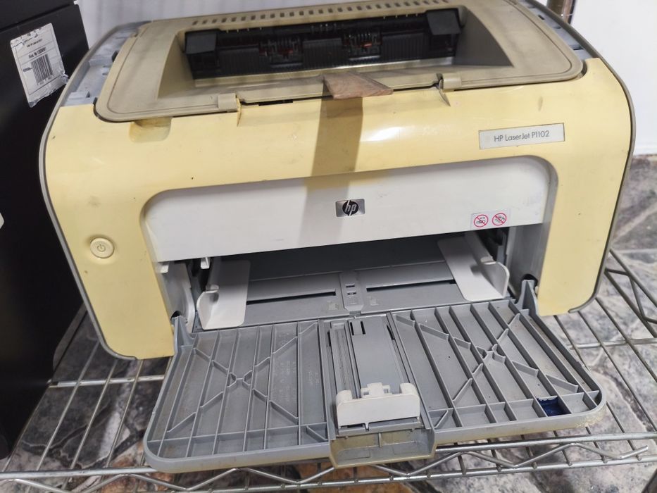 Продам принтер hp