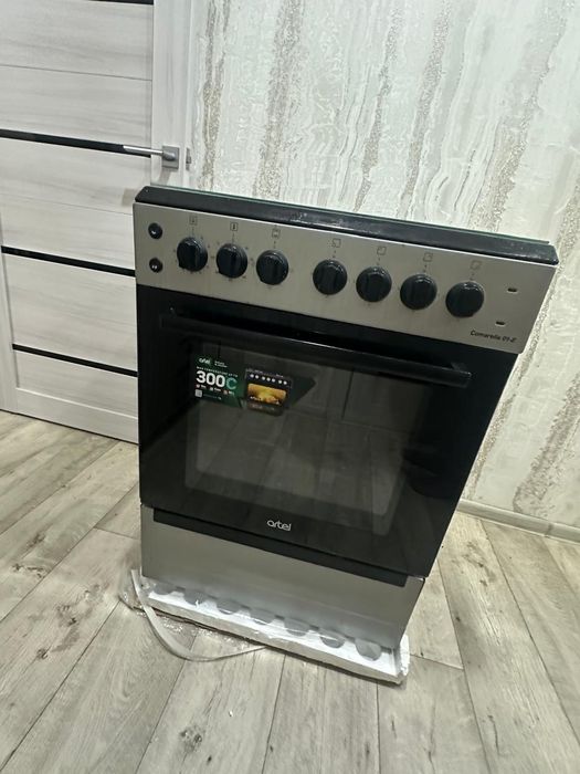 Электро плита 4 конфорки