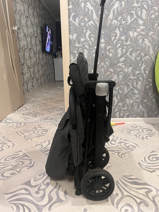 Продам коляску детскую