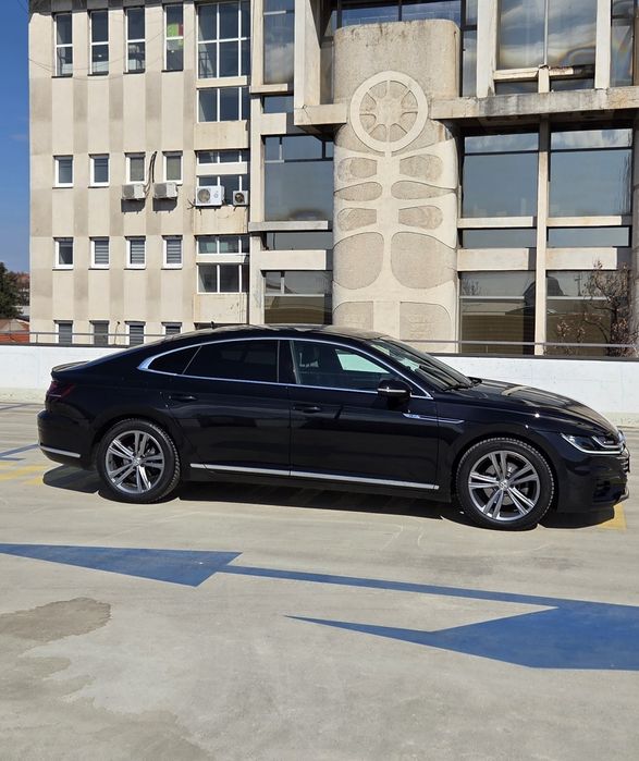 VW Arteon R-Line