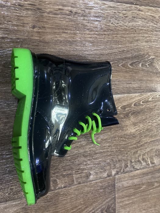 Продам резиновые сапожки