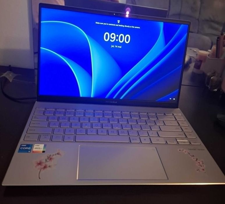 Vand laptop Asus stare perfecta