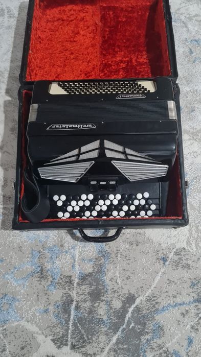 Баян Вельтмейстер