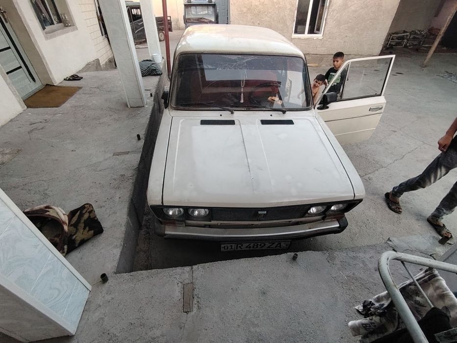 mashina sotiladi vaz 2106