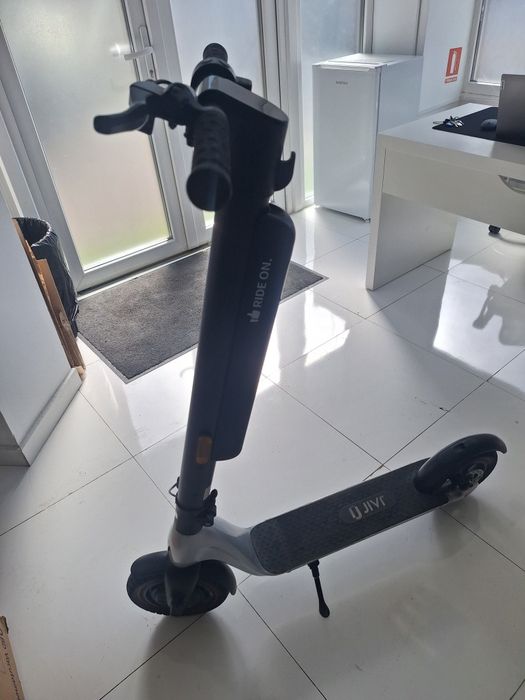 Trotineta JIVR Scooter Plus