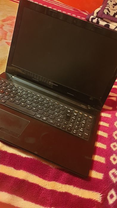 laptop lenovo + încărcător