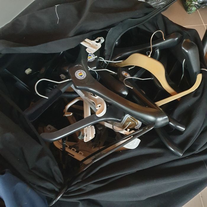 Diferite tesaturi di dezactivare atelirr de croitorie