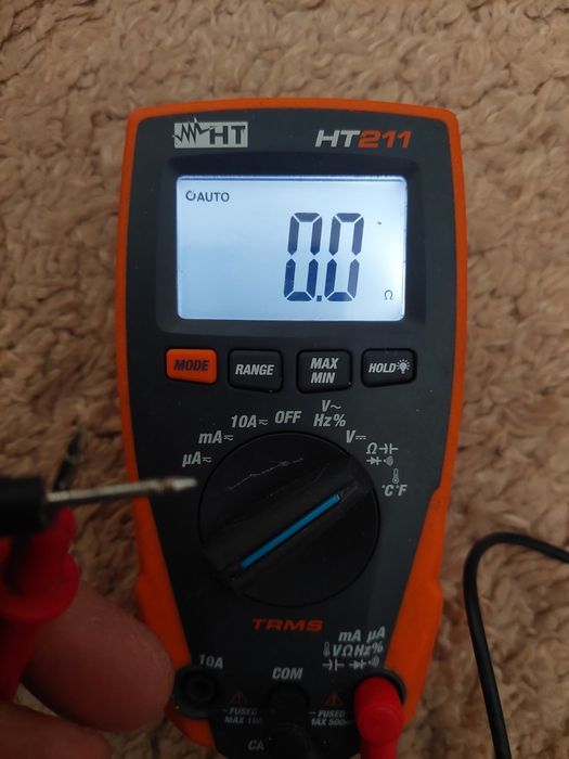 Multimetru digital HT211,aparat de masura functional