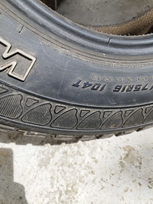 Vînd doua cauciucuri offrod,225/75/16.