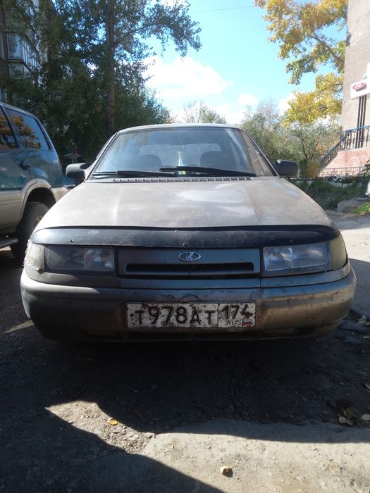 Продам ваз 2110 .