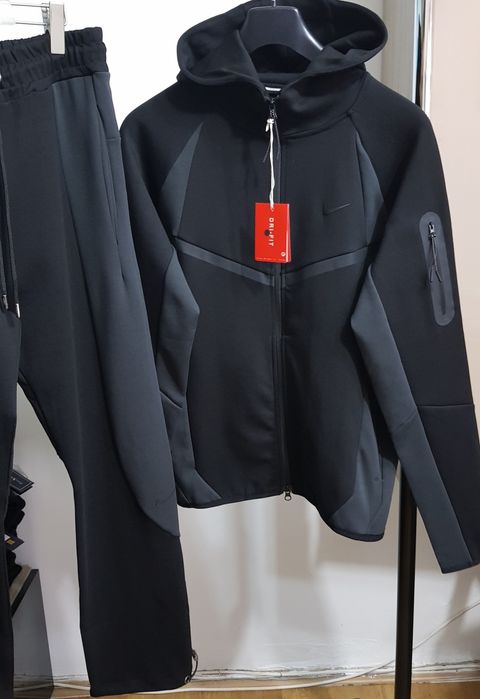 Nike Tech Windrunner cotton calitate premium