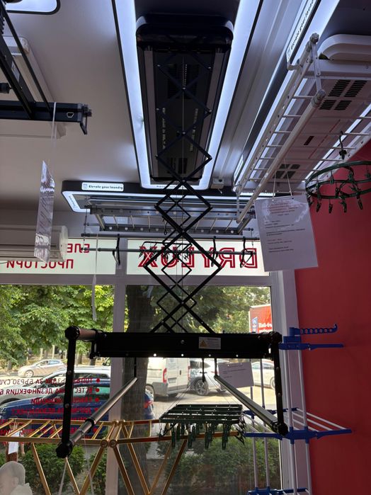 Електрически простор за дрехи