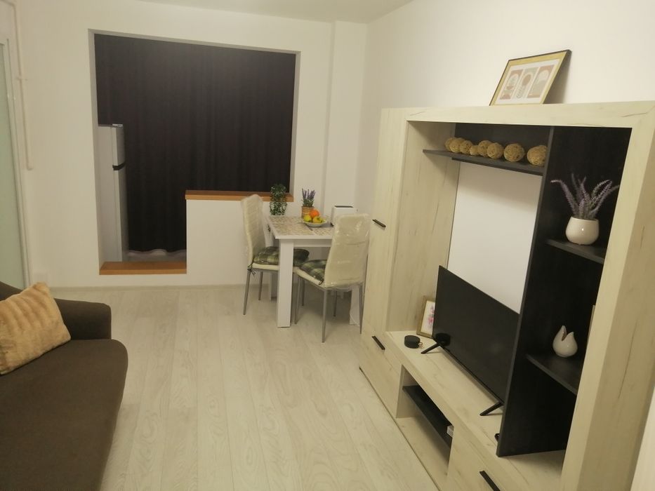 Garsonieră renovată, etaj 2, bloc reabilitat termic